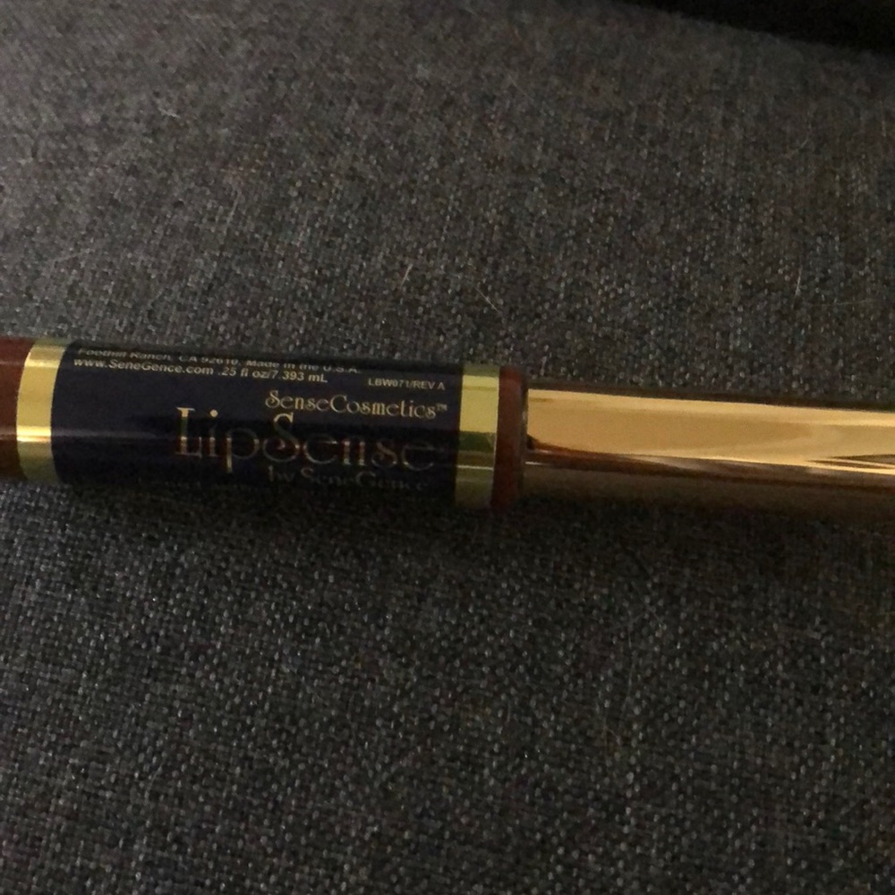 Lipsense